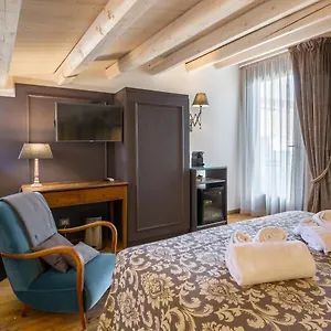 https://i-mori-design-apartments-comiso.catania-hotels.net